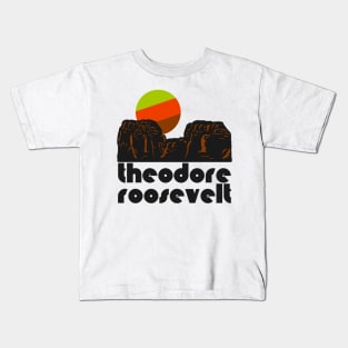 Retro Theodore Roosevelt ))(( Tourist Souvenir National Park Design Kids T-Shirt